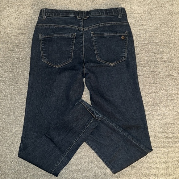 Democracy Jeans - Picture 2 of 7